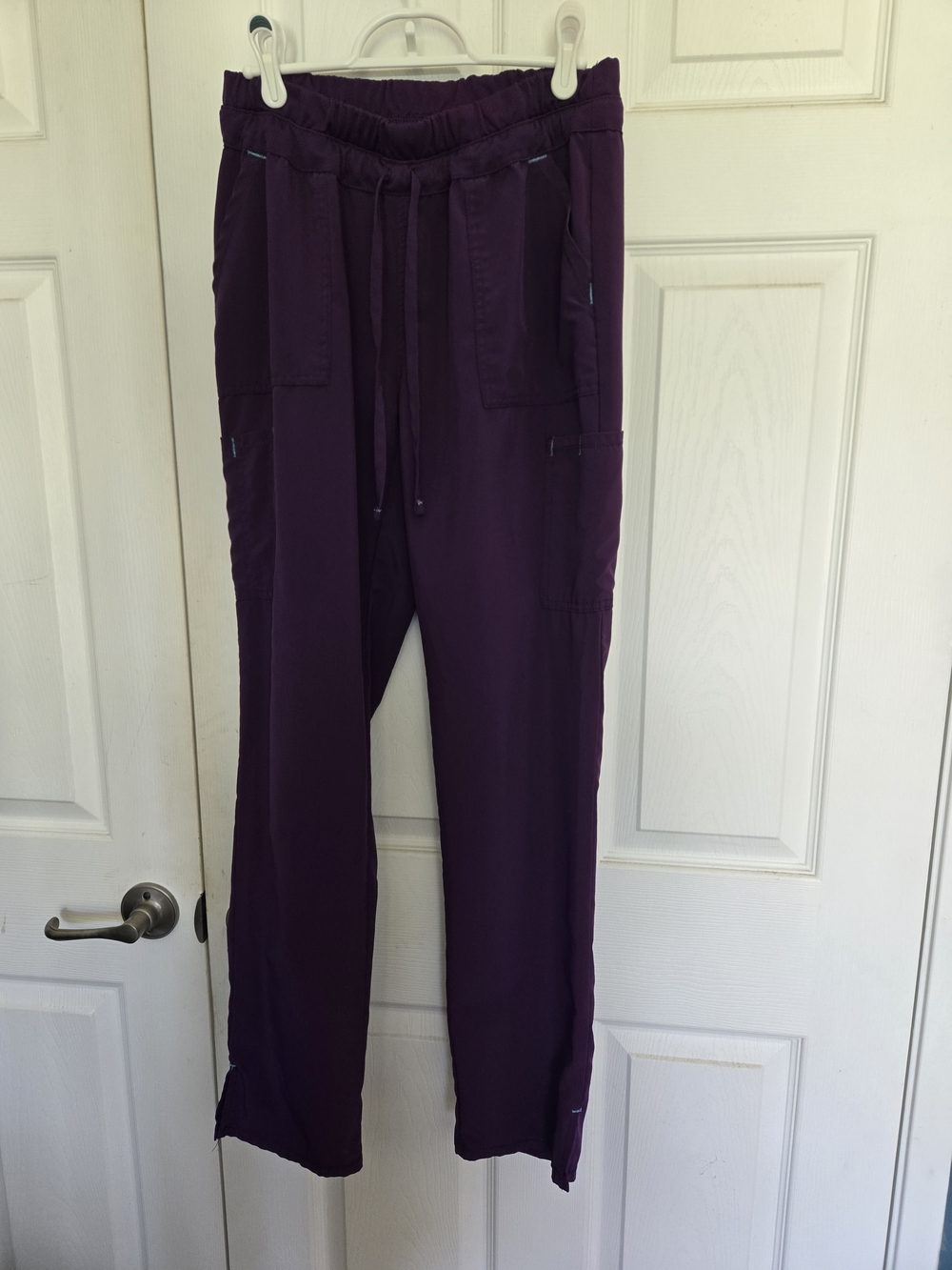Scrubstar Small Women's Cargo Scrub Pants in Deep Purple